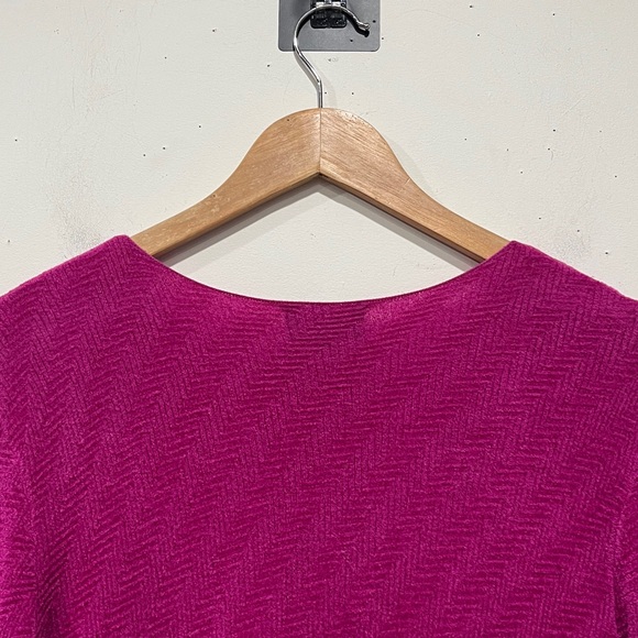 Emporio Armani Velvet Herringbone Textured Pullover Top in Pink/ Magenta size L - Picture 9 of 9